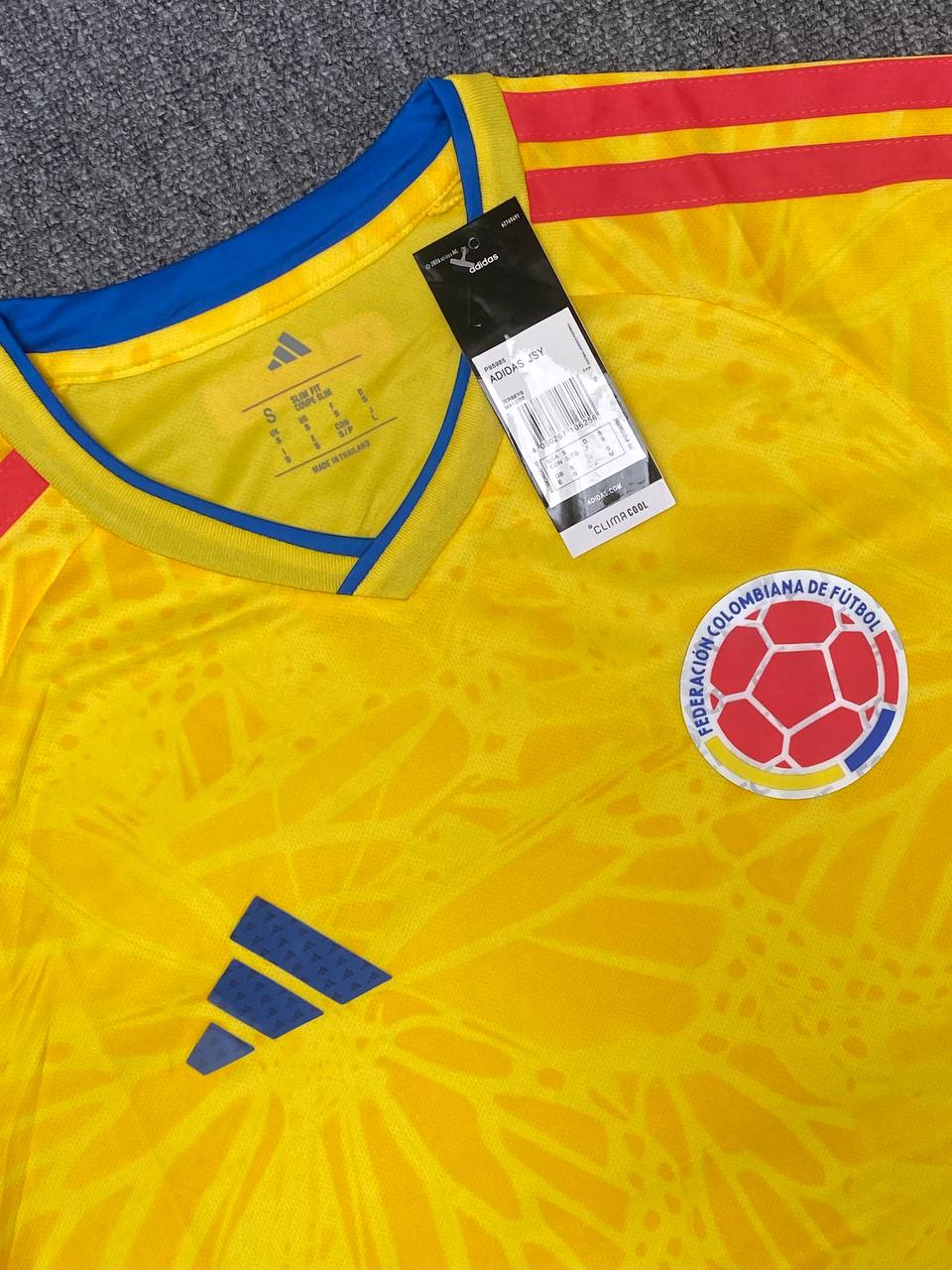 Camiseta Colombia Encauchetada